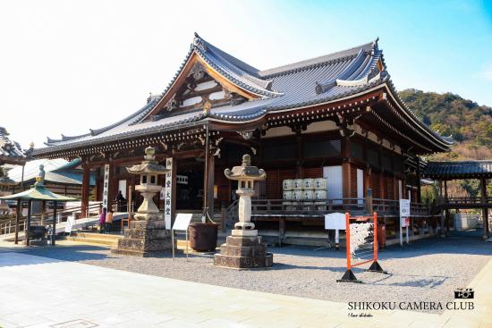 Zentsuji Temple-1