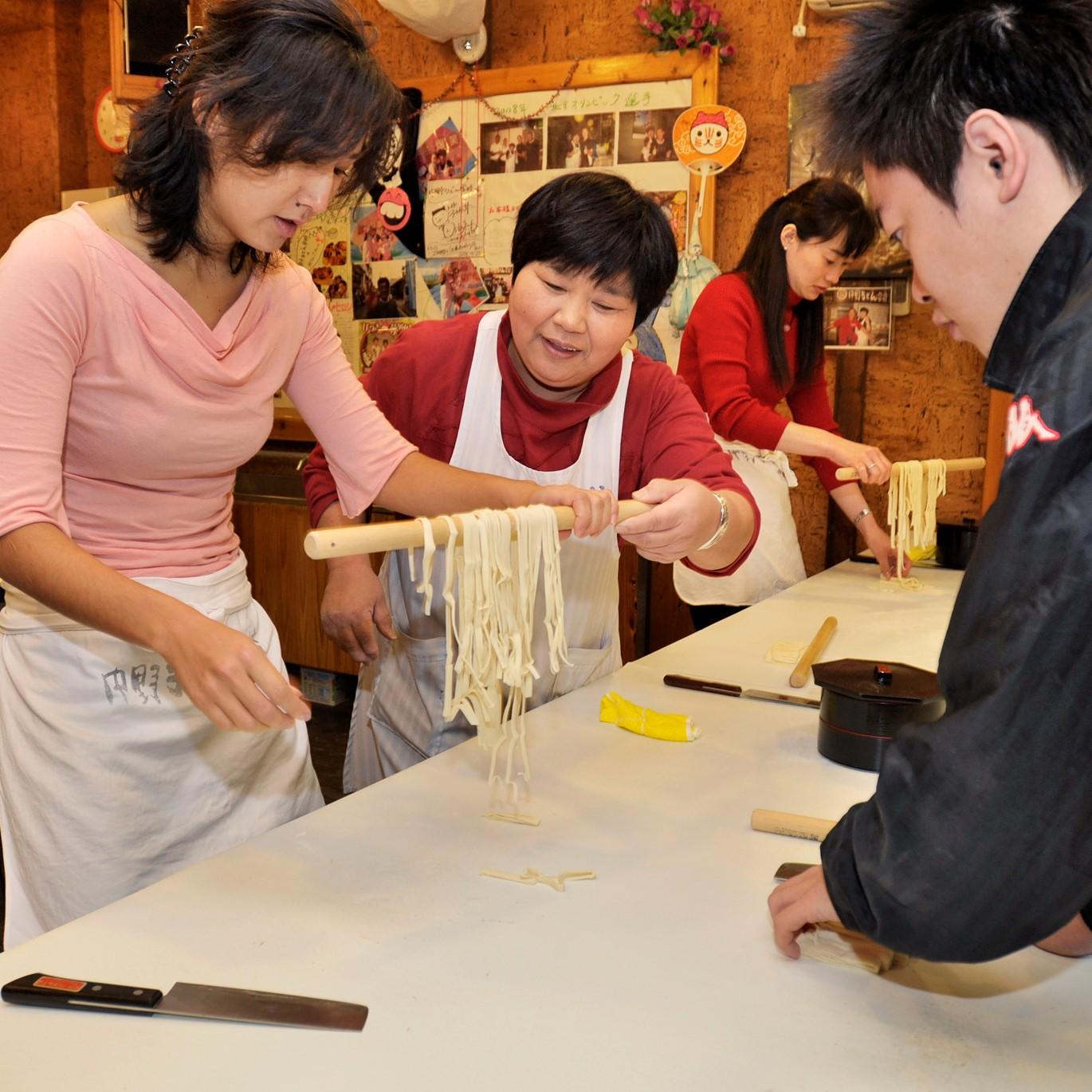Udon Cooking Class in Nakano Udon School with Bus Ticket-1
